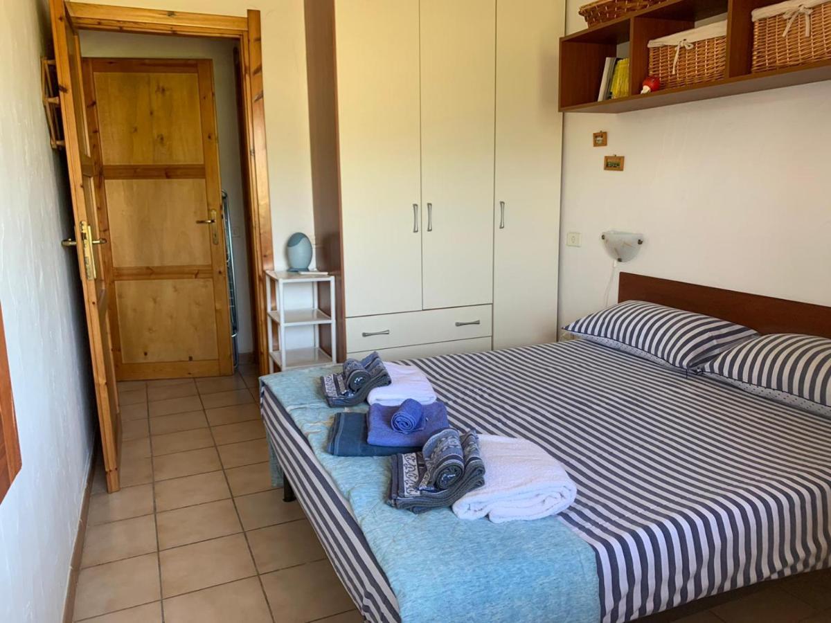 Casa Marina Lägenhet Villasimius Exteriör bild